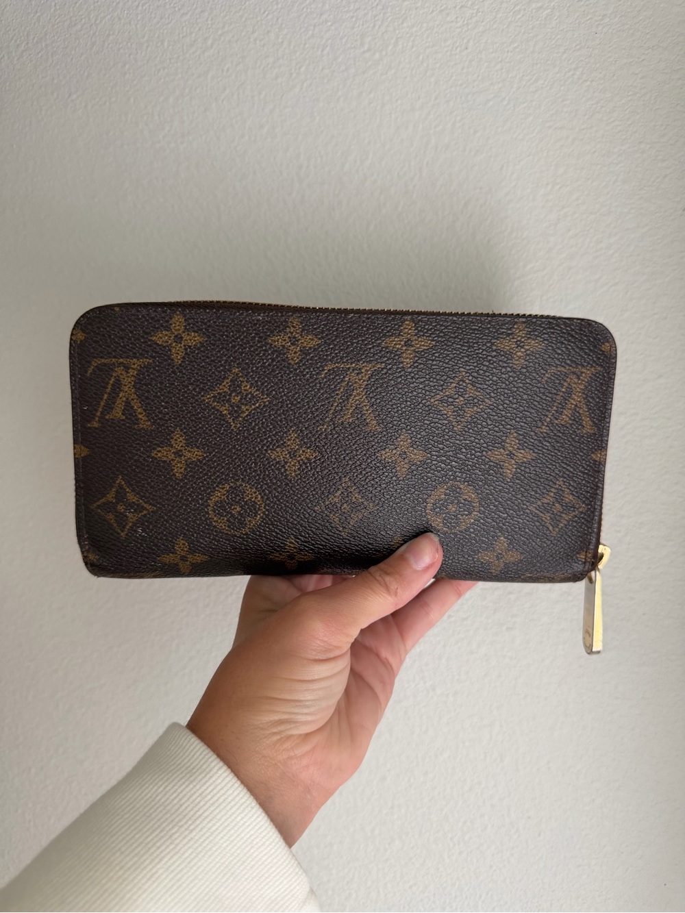 Louis Vuitton Monogram Zip Wallet in Brown and Gold-Tone - Picture 2 of 8